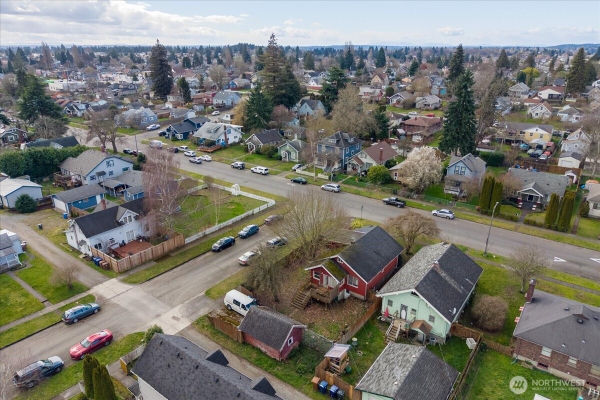 5221 S Park Avenue , Tacoma, WA 98408