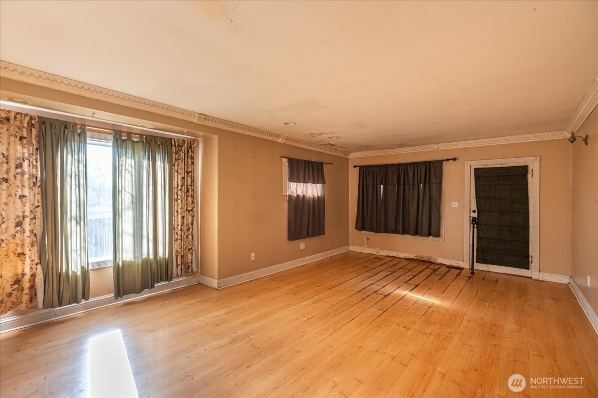 5221 S Park Avenue , Tacoma, WA 98408