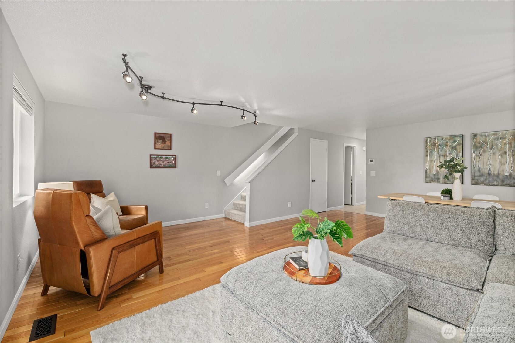 8225 212th Street SW #304, Edmonds, WA 98026