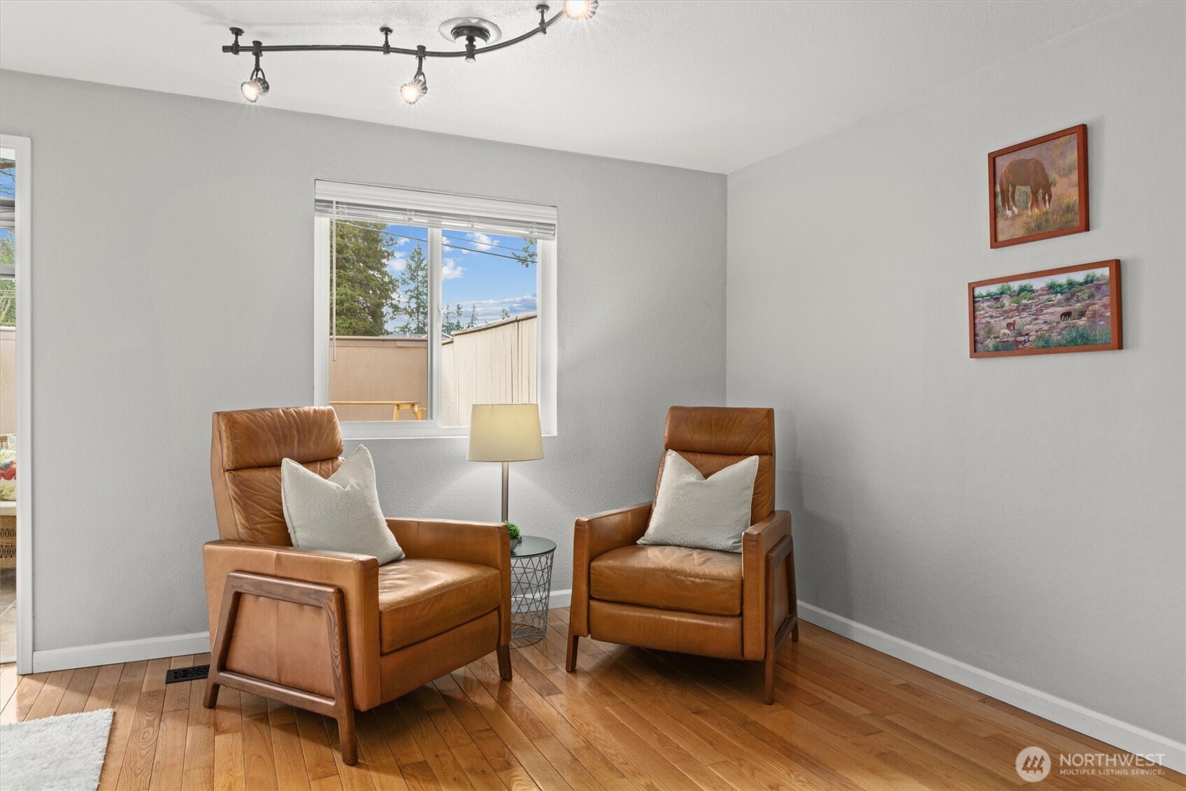 8225 212th Street SW #304, Edmonds, WA 98026