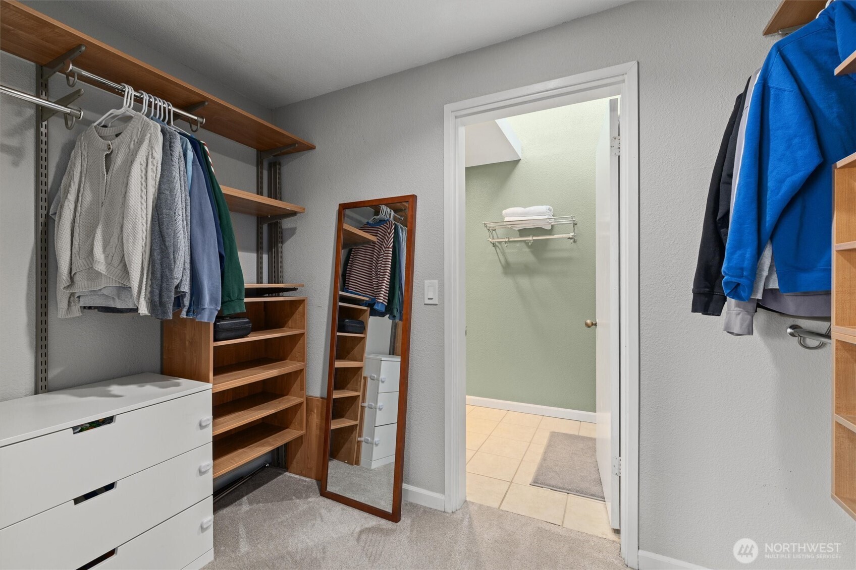 8225 212th Street SW #304, Edmonds, WA 98026