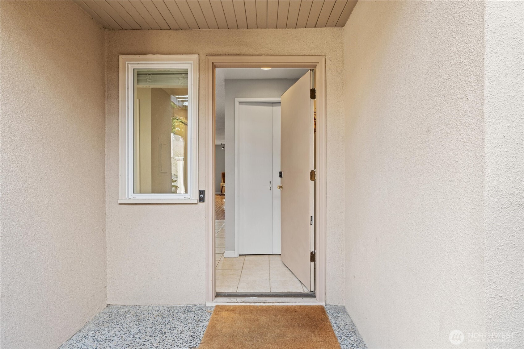 8225 212th Street SW #304, Edmonds, WA 98026