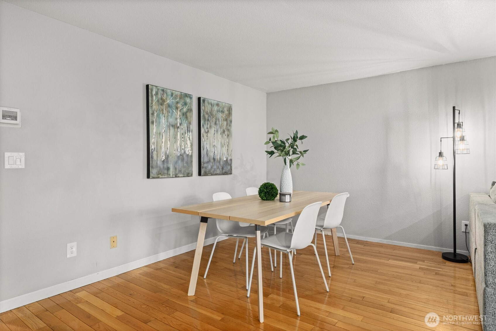 8225 212th Street SW #304, Edmonds, WA 98026