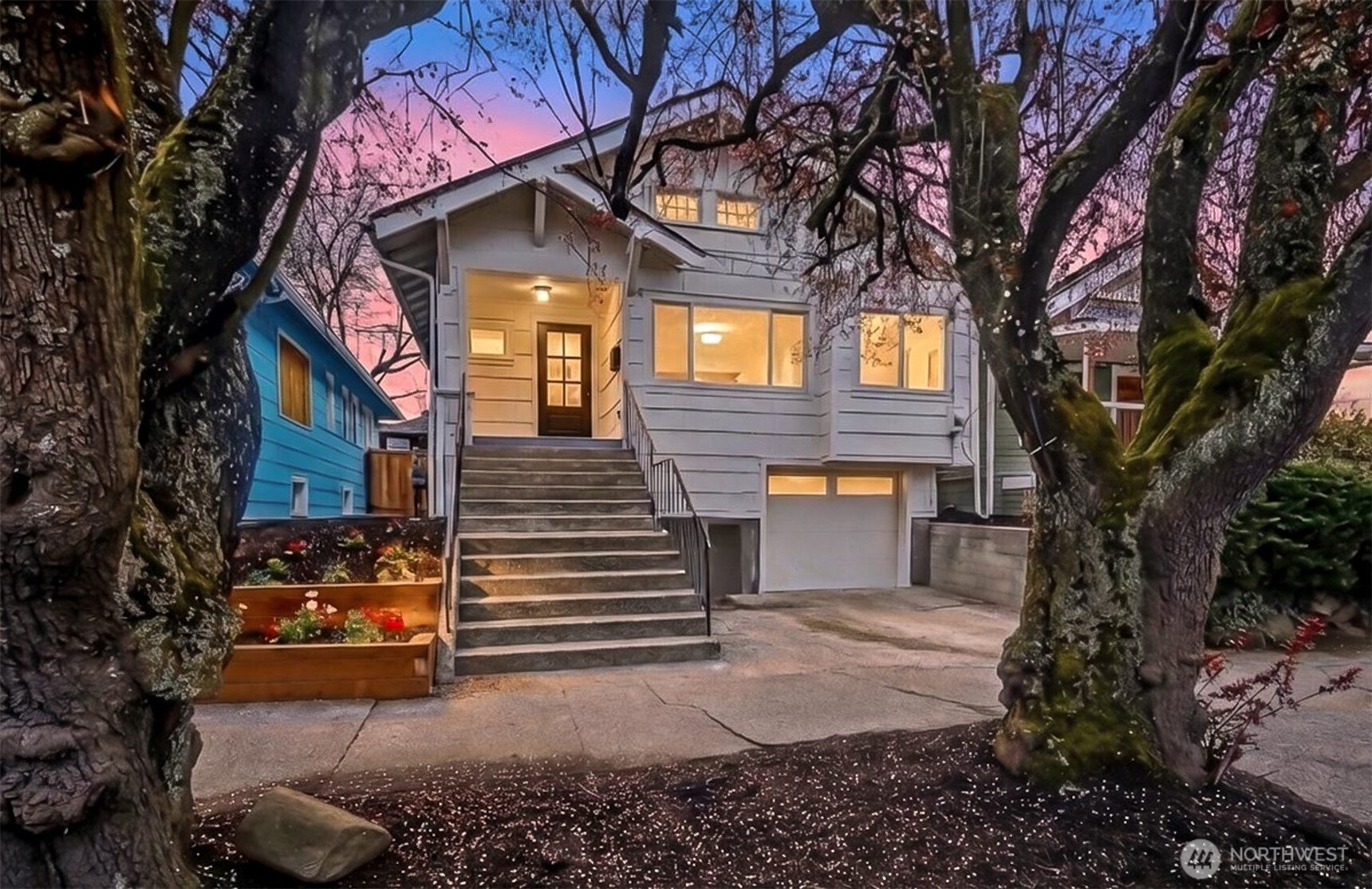 604 N 44th Street , Seattle, WA 98103