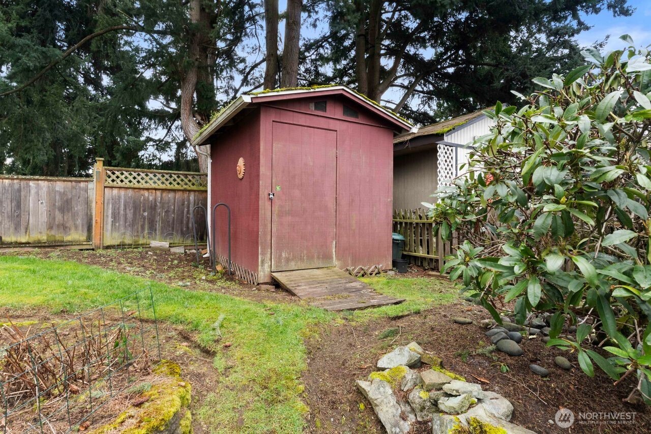 2220 126th Avenue E, Edgewood, WA 98372