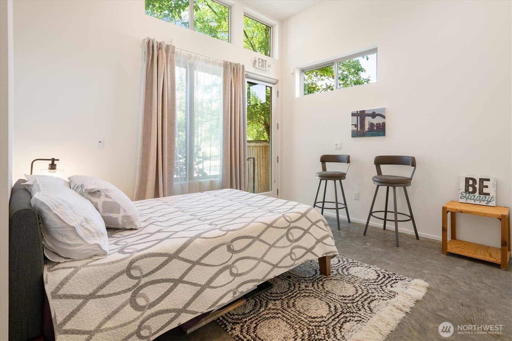 551 28th Avenue , Seattle, WA 98122