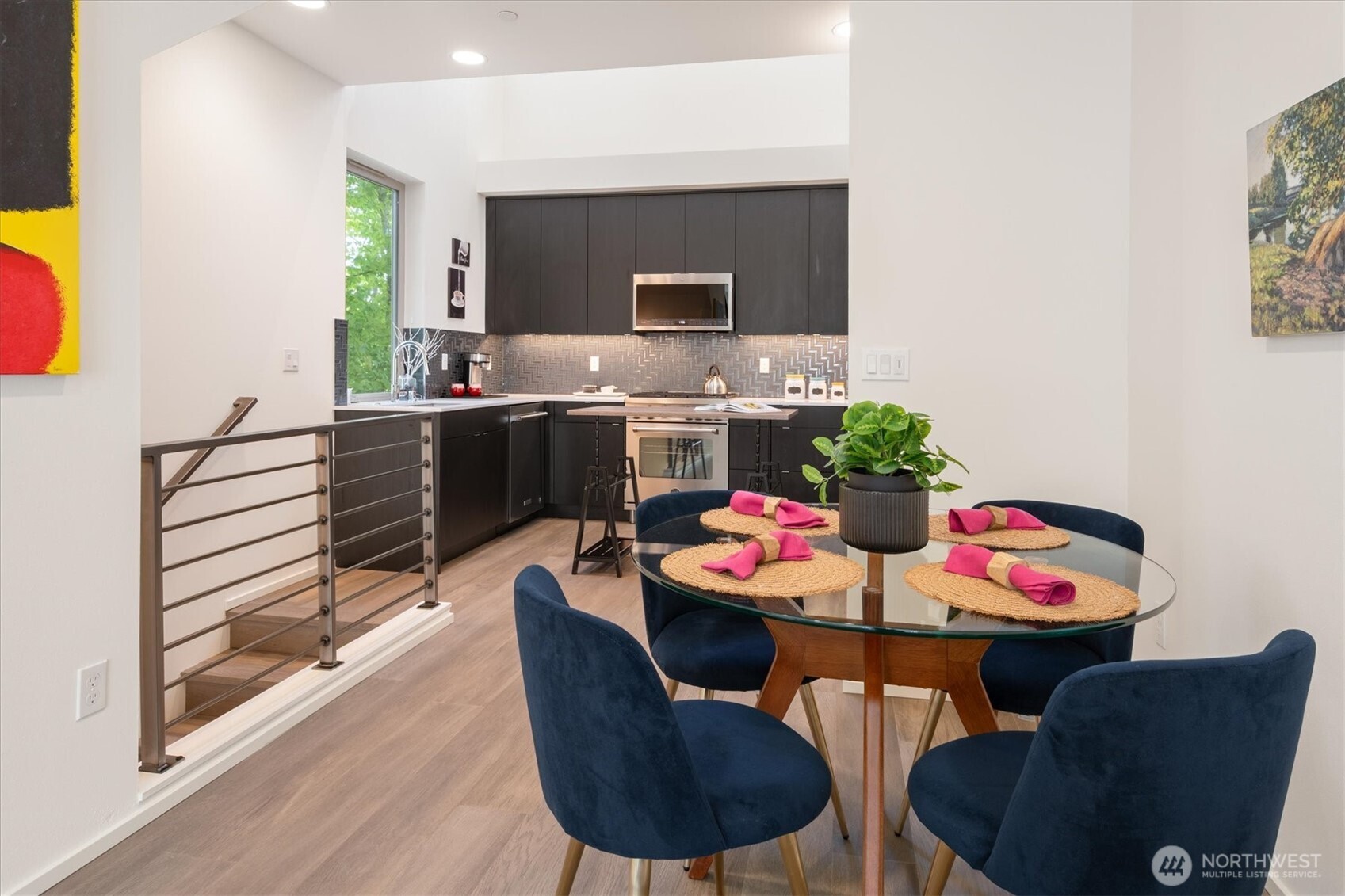 551 28th Avenue , Seattle, WA 98122