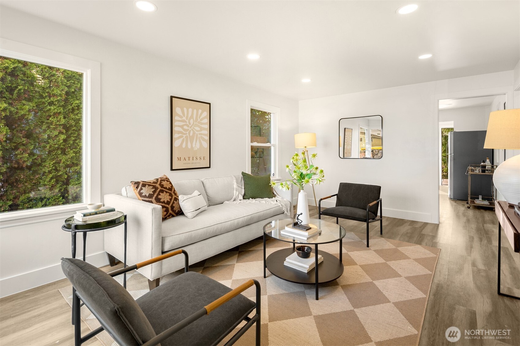 935 N 92nd Street , Seattle, WA 98103