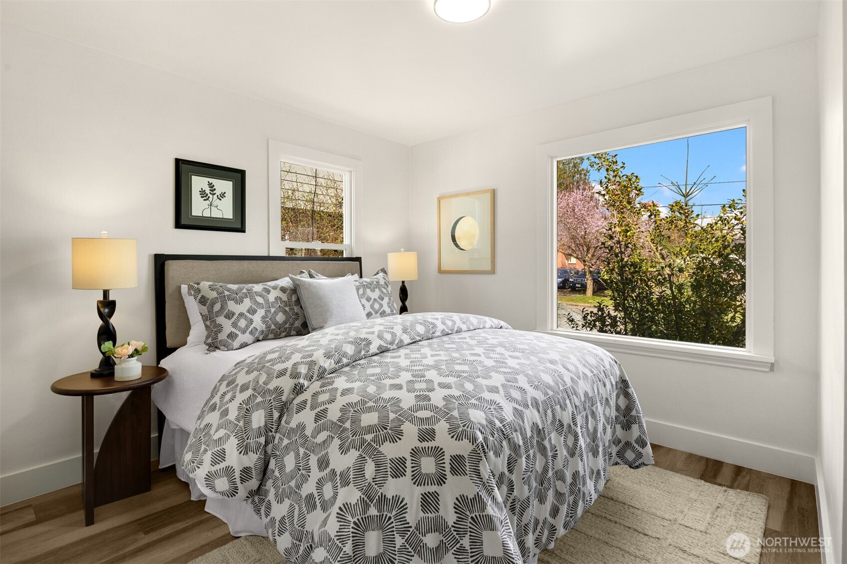 935 N 92nd Street , Seattle, WA 98103