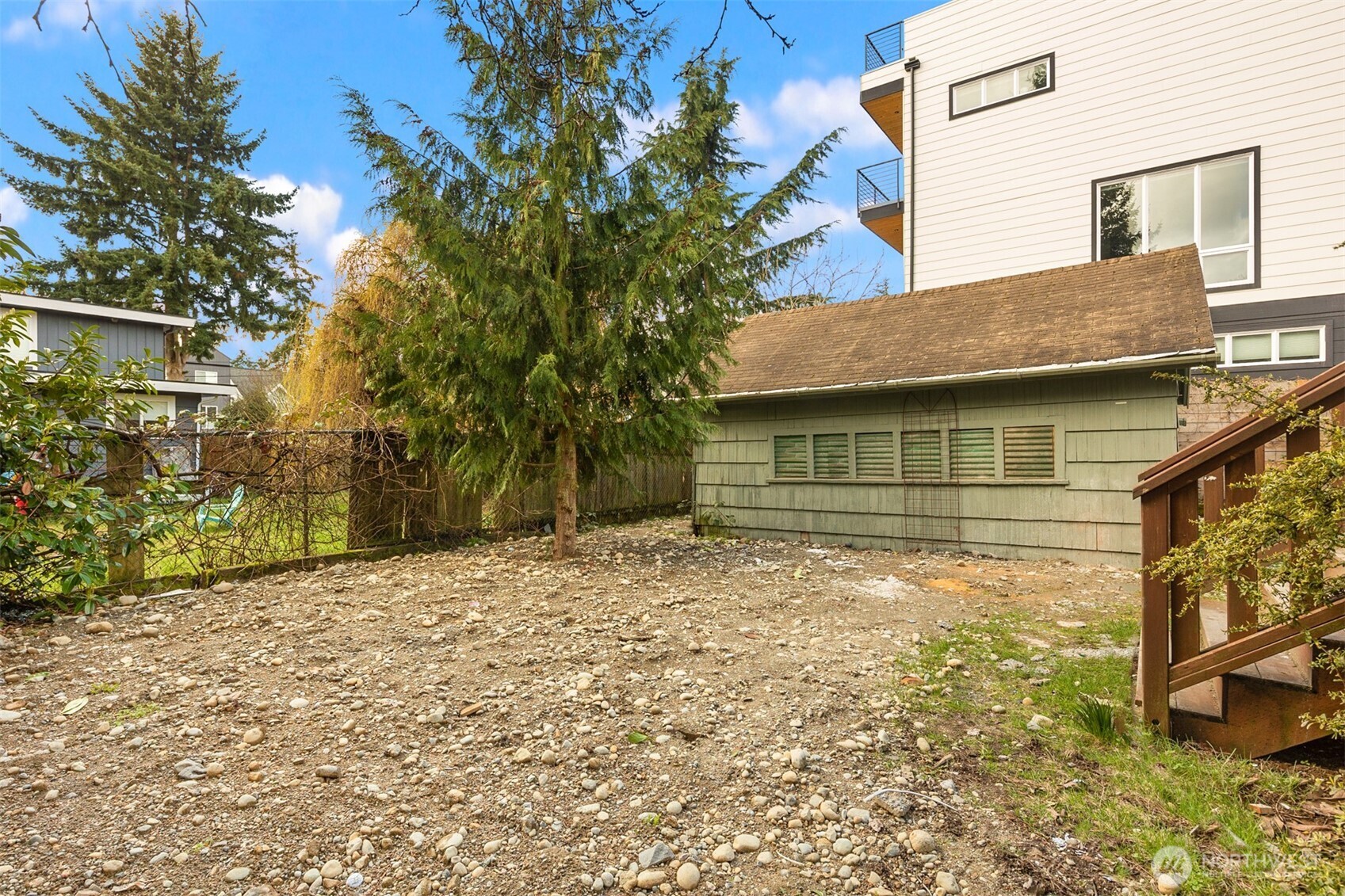 935 N 92nd Street , Seattle, WA 98103