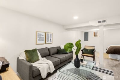 935 N 92nd Street , Seattle, WA 98103 - Photo 32