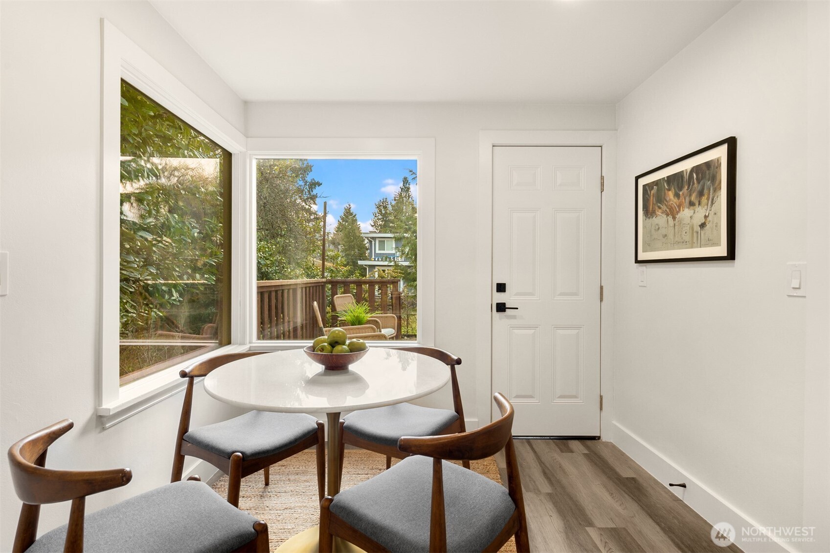 935 N 92nd Street , Seattle, WA 98103