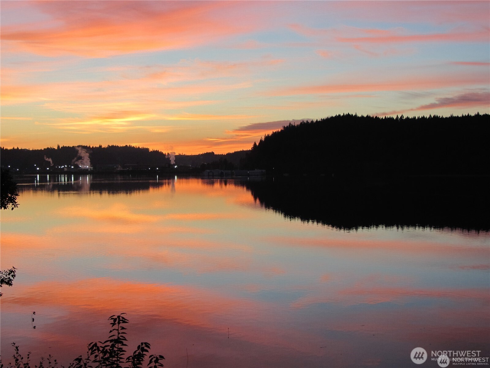 211 E Shoreline Lane , Shelton, WA 98584