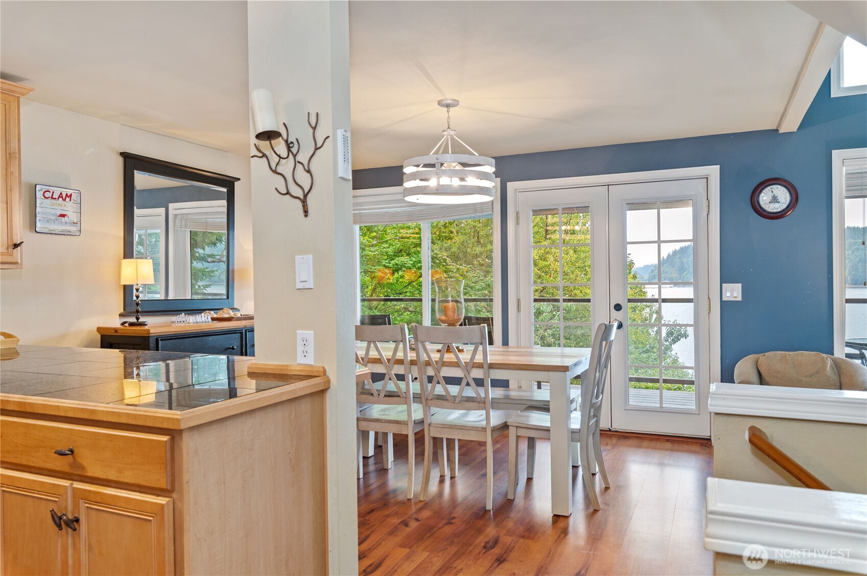 211 E Shoreline Lane , Shelton, WA 98584