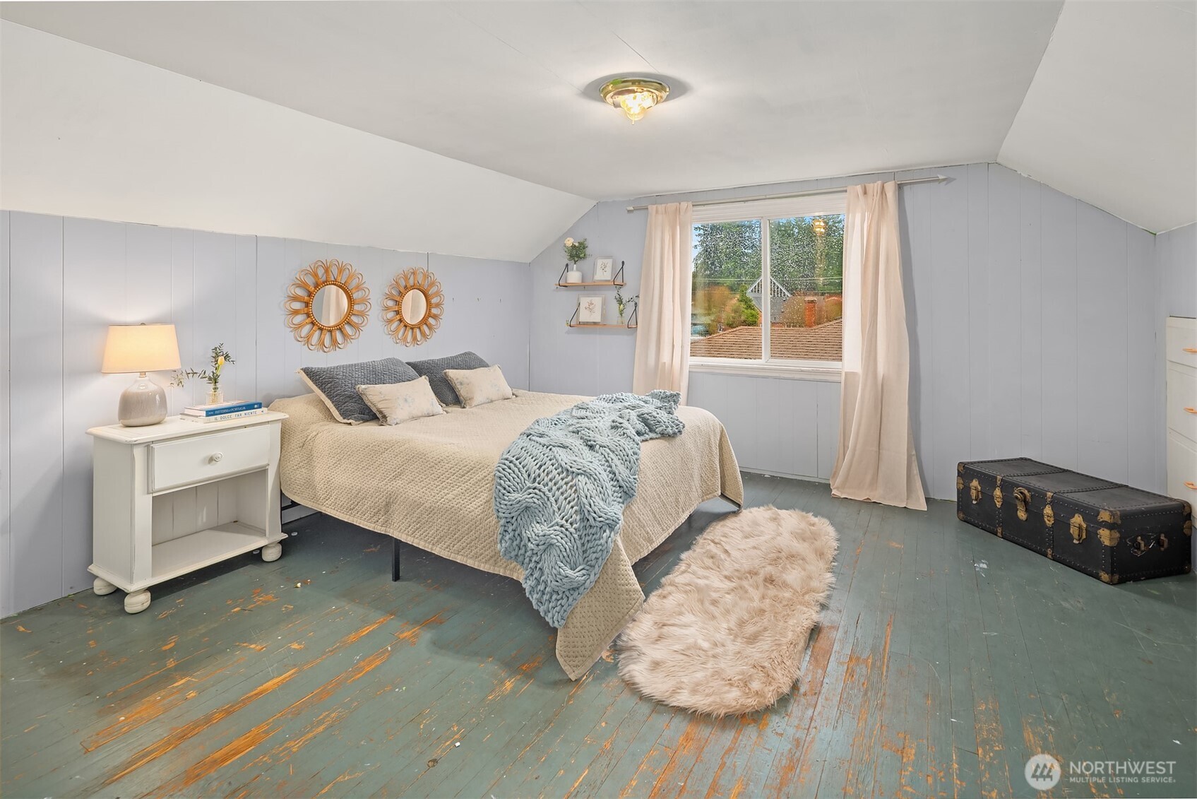 627 Madison Street , Everett, WA 98203