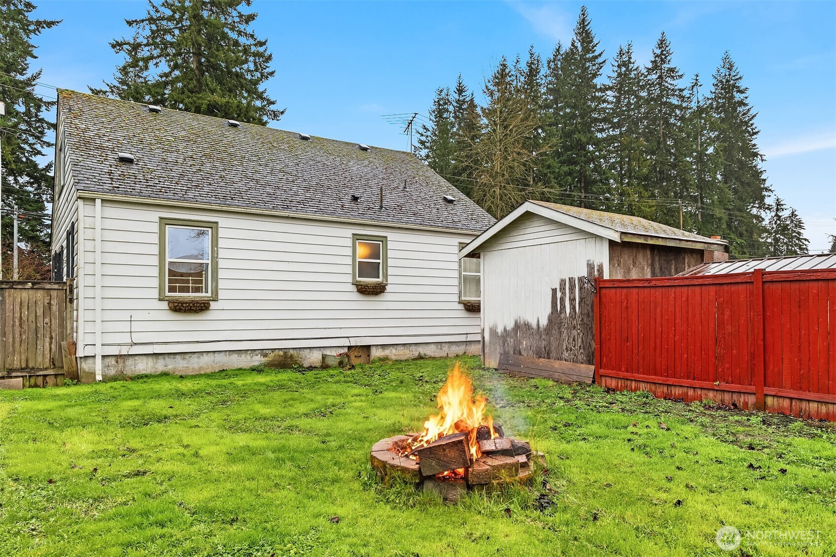 627 Madison Street , Everett, WA 98203