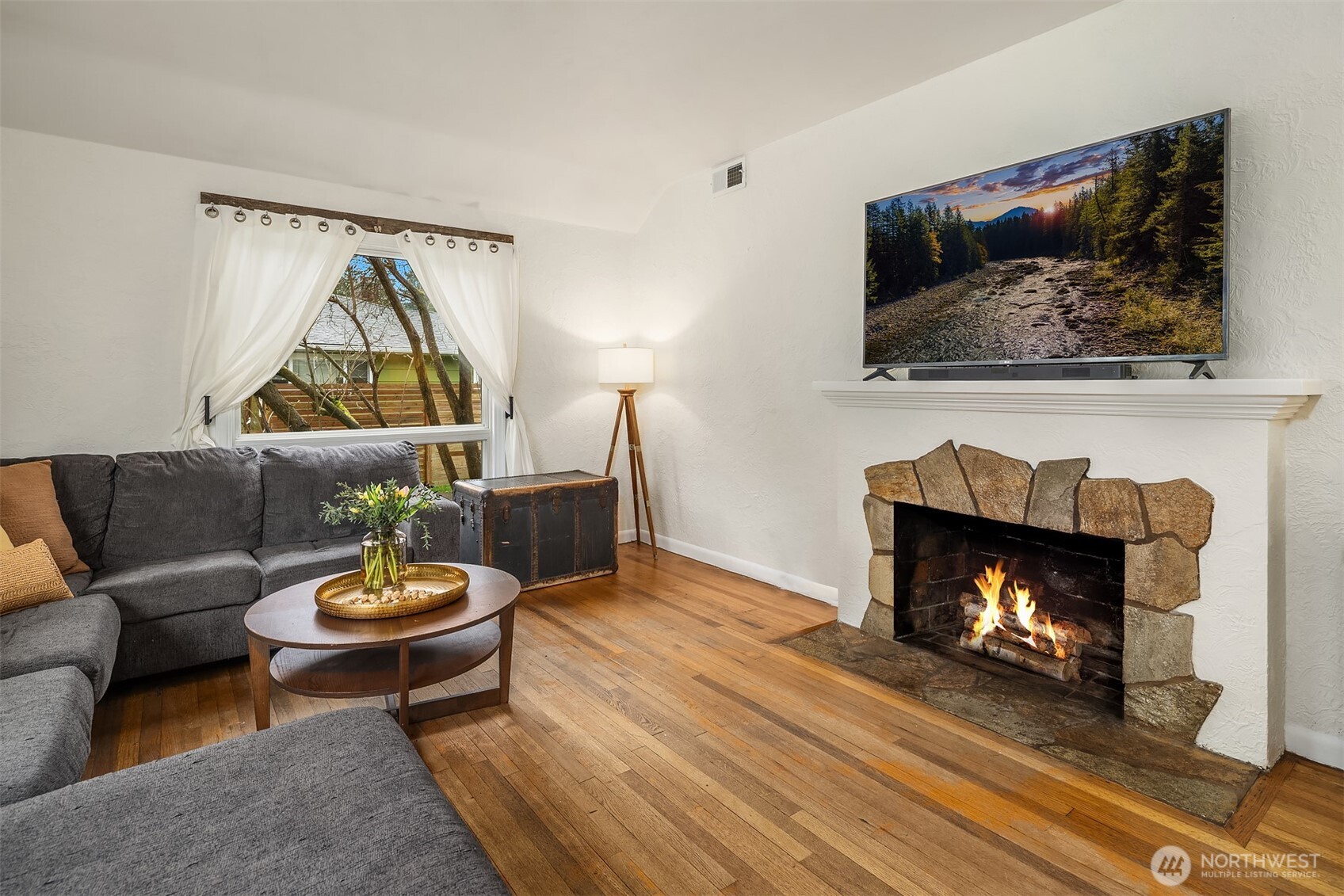 627 Madison Street , Everett, WA 98203