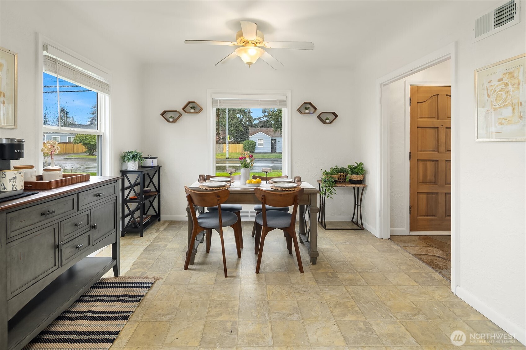 627 Madison Street , Everett, WA 98203