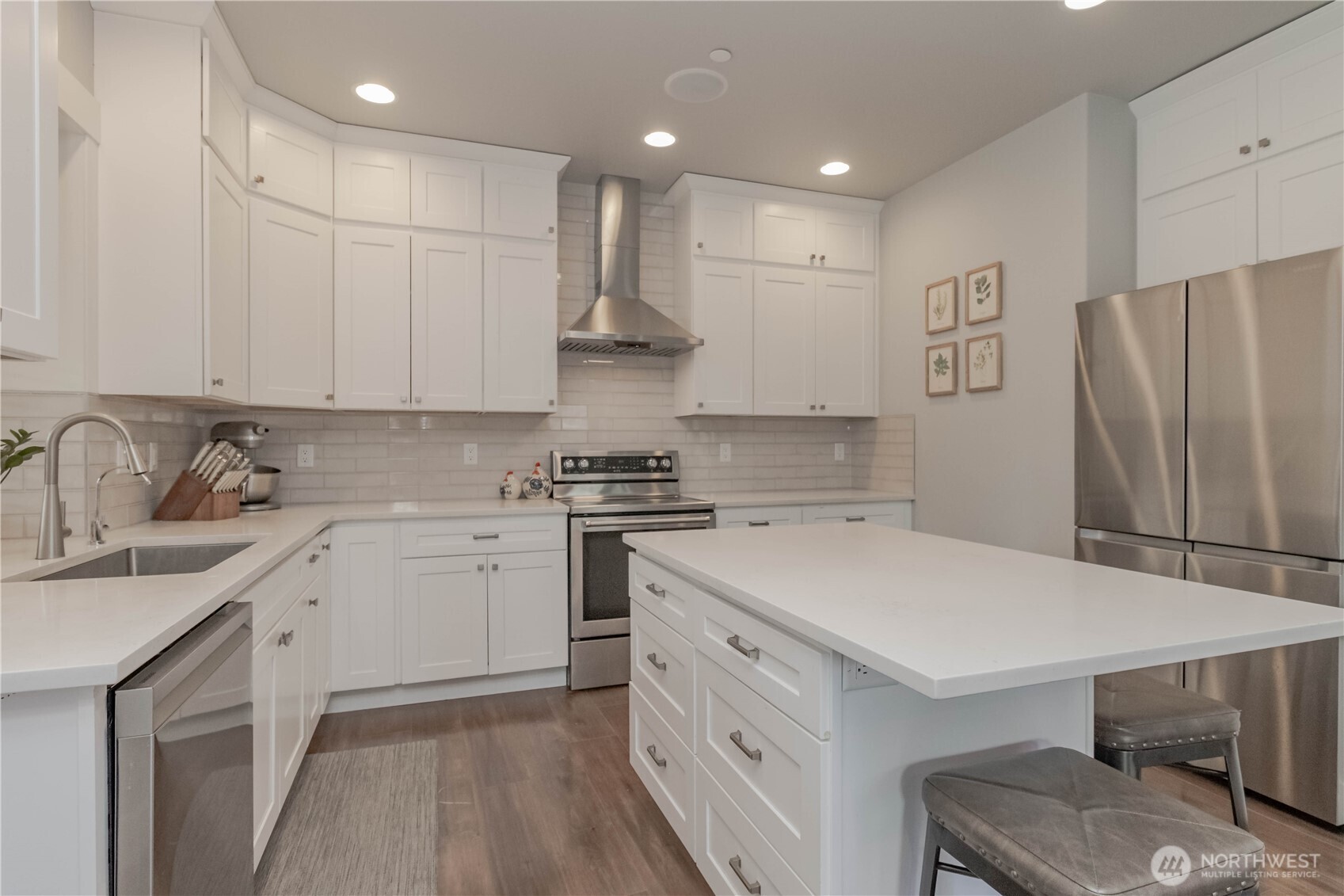 9409 9th Avenue Ct E, Tacoma, WA 98445