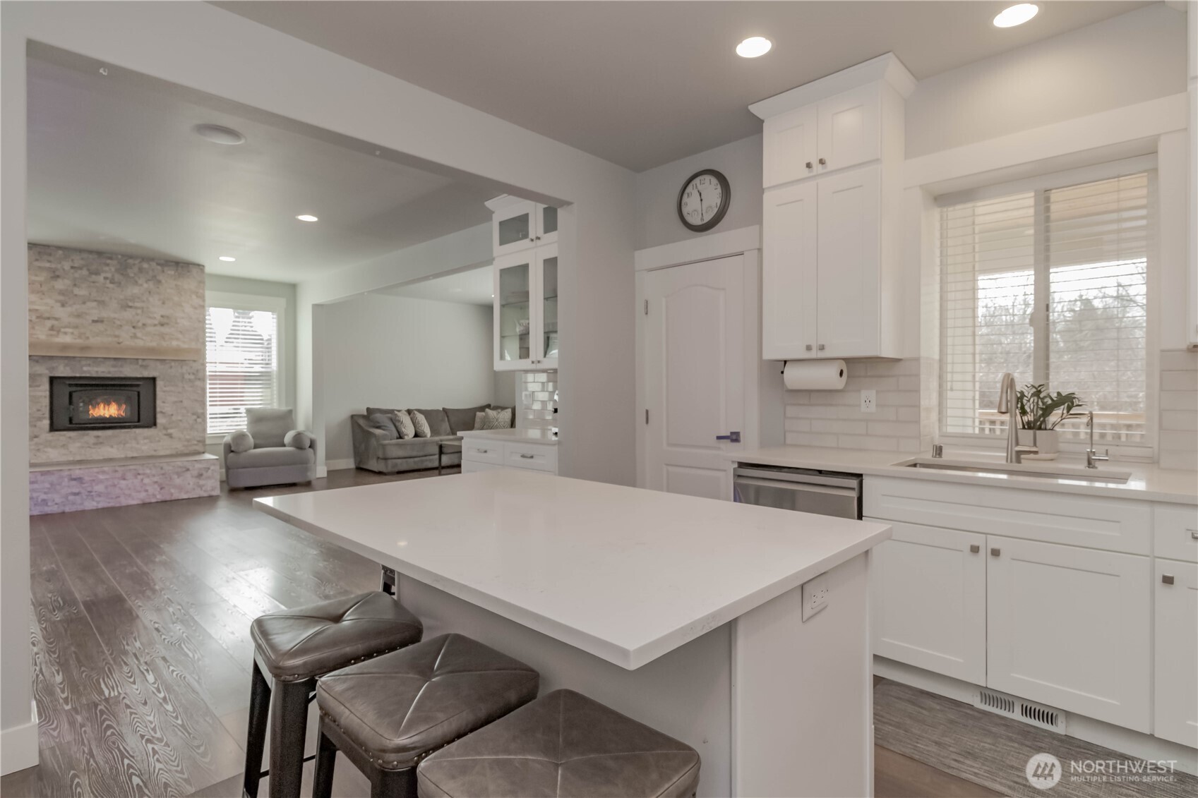 9409 9th Avenue Ct E, Tacoma, WA 98445