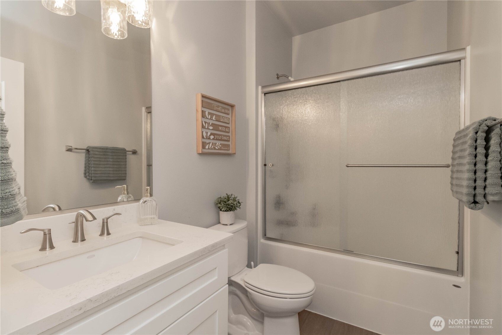 9409 9th Avenue Ct E, Tacoma, WA 98445