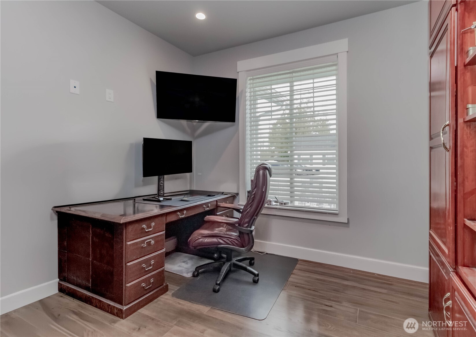 9409 9th Avenue Ct E, Tacoma, WA 98445