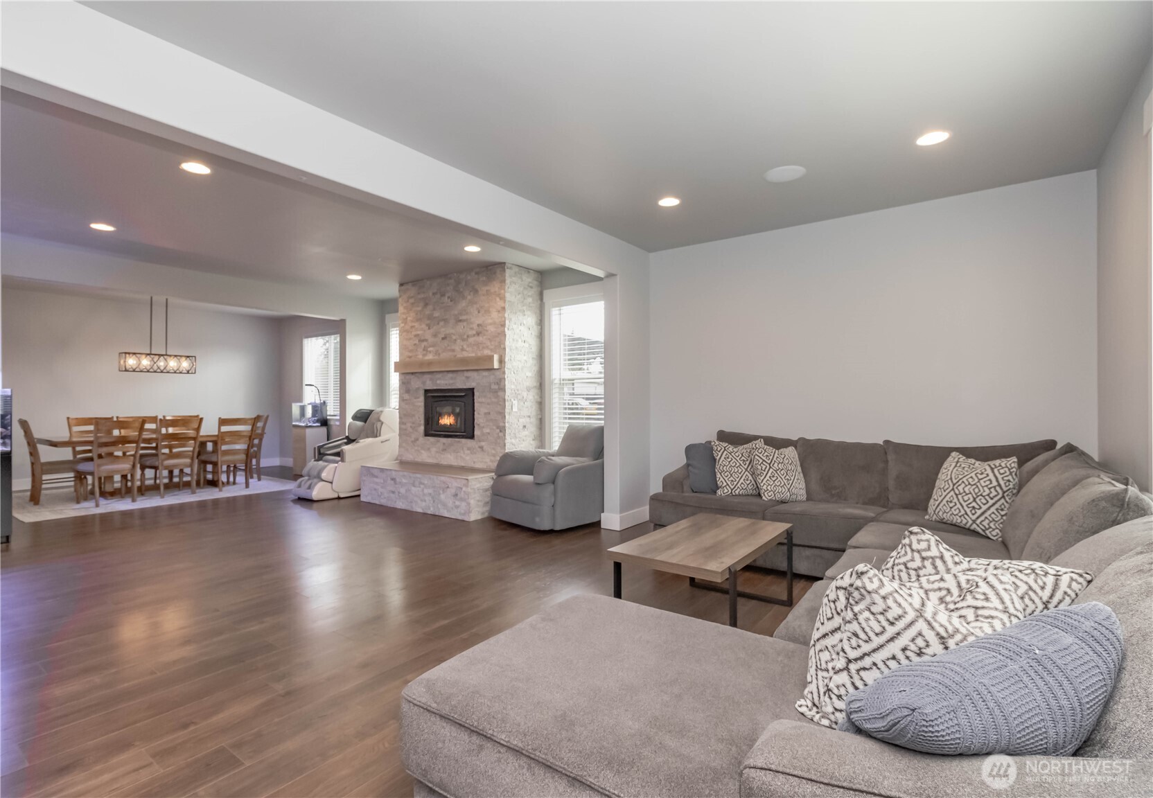 9409 9th Avenue Ct E, Tacoma, WA 98445