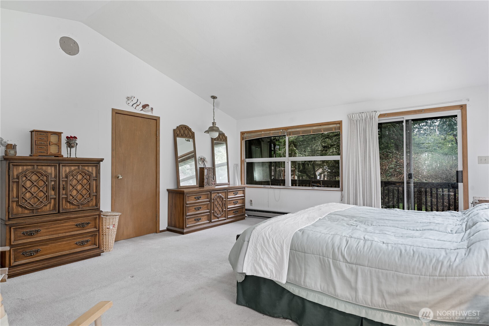 402 E Madrona Boulevard NW, Lakebay, WA 98349