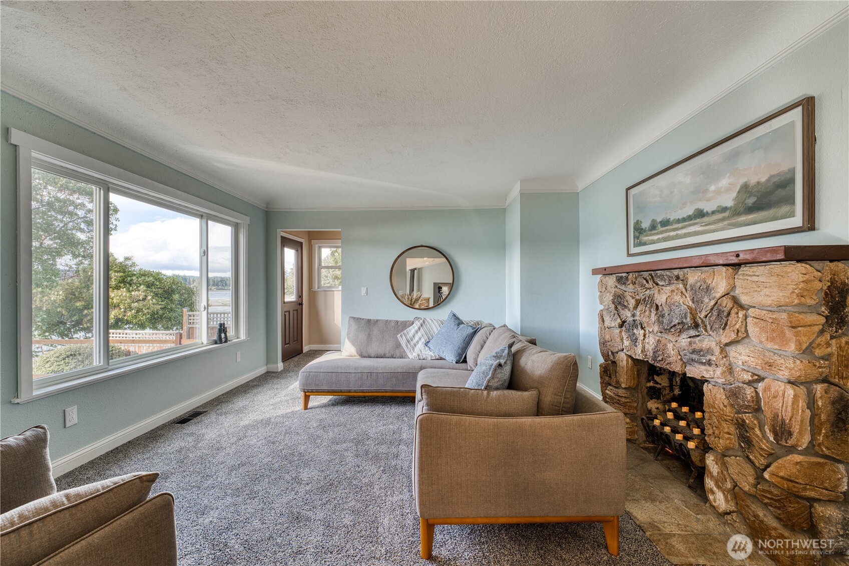 2735 Marine Drive , Bremerton, WA 98312