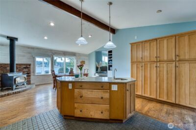 2735 Marine Drive , Bremerton, WA 98312 - Photo 8