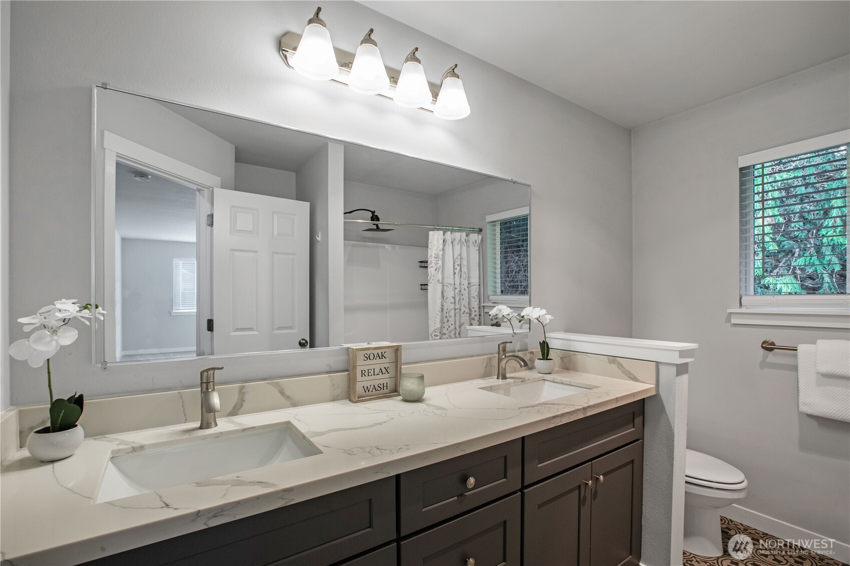 17643 Loop Lane SE, Yelm, WA 98597