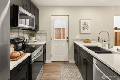 13005 1st Avenue NE, Seattle, WA 98125 - Photo 3