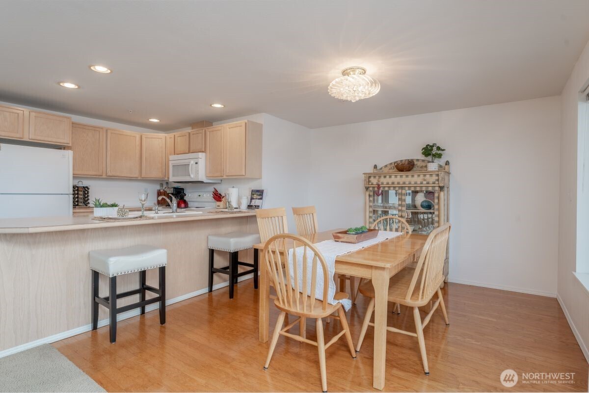 808 W Manson Road #B102, Chelan, WA 98816