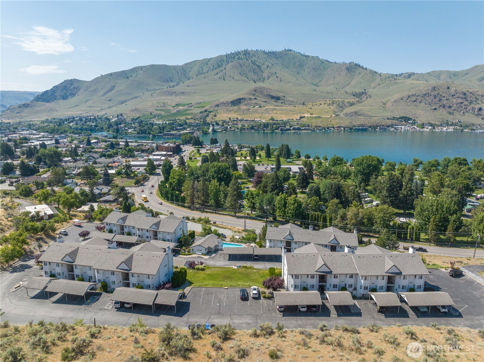 808 W Manson Road #B102, Chelan, WA 98816