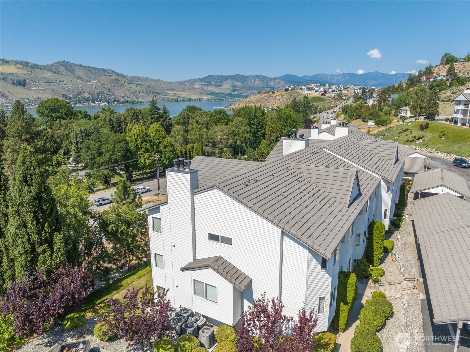 808 W Manson Road #B102, Chelan, WA 98816