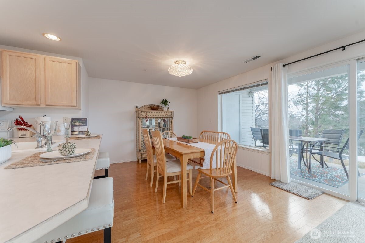 808 W Manson Road #B102, Chelan, WA 98816