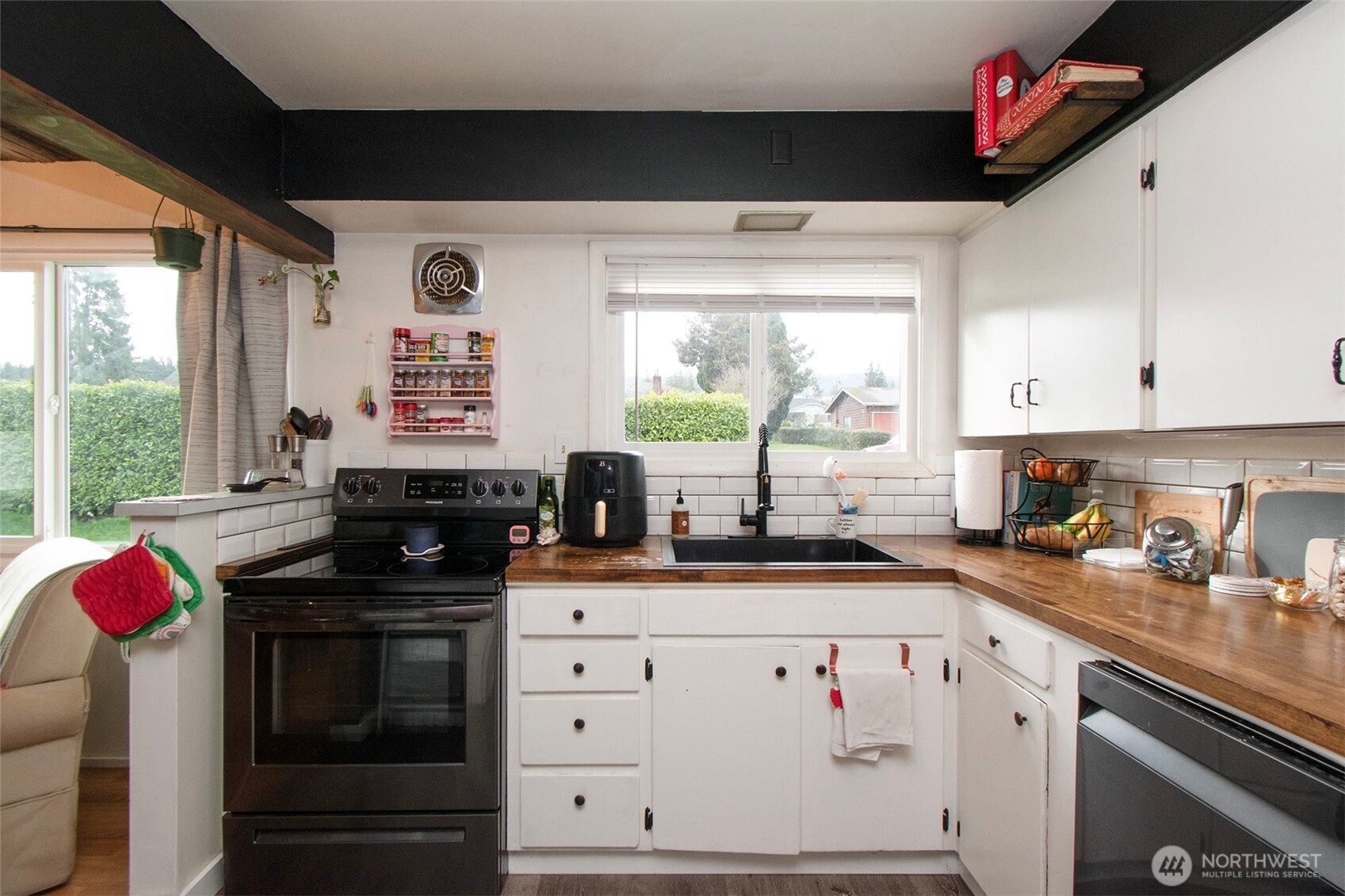 413 E Orcas Avenue , Port Angeles, WA 98362