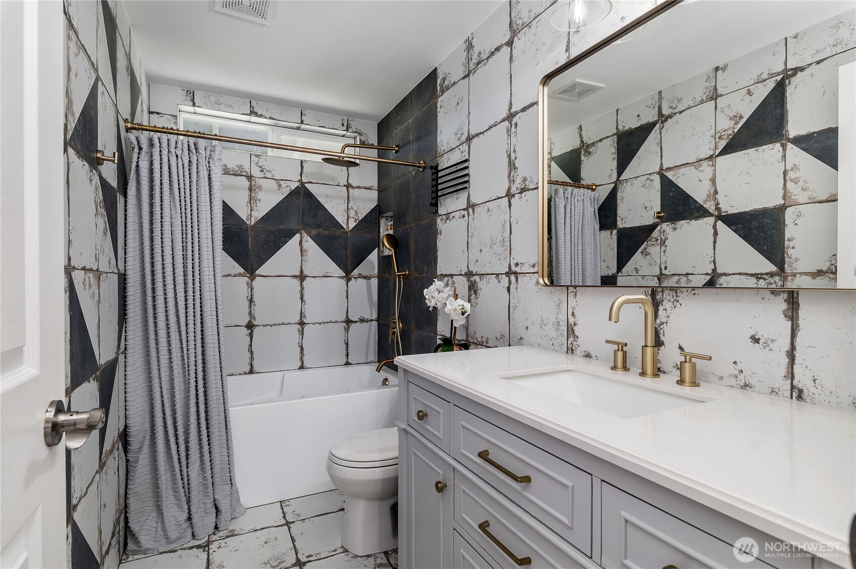 2615 170th Street Ct E, Tacoma, WA 98445