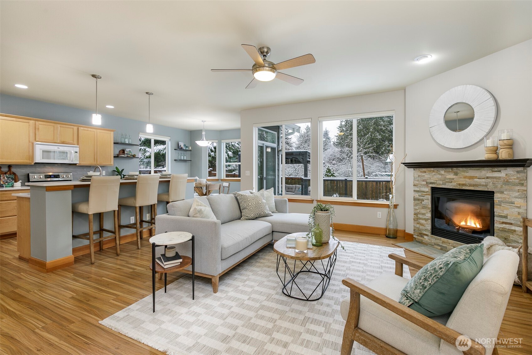 19923 10th Avenue W, Lynnwood, WA 98036