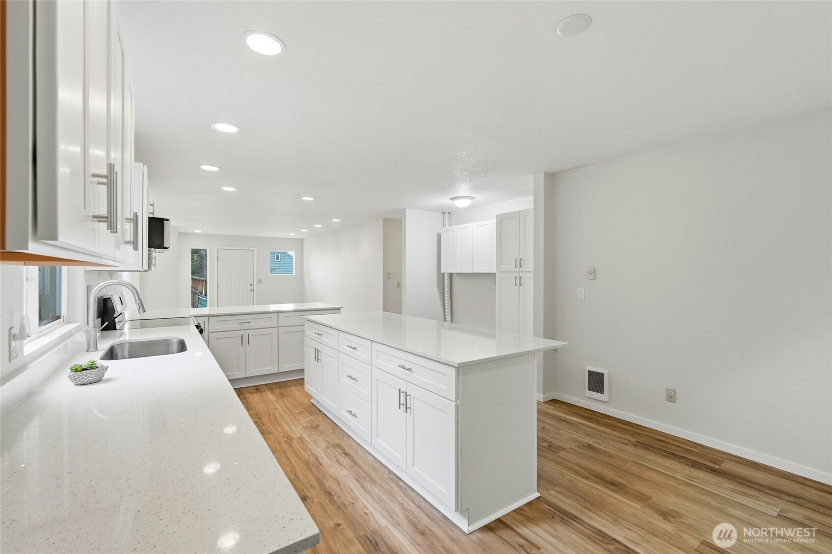 4404 Terrace Drive #8, Everett, WA 98203