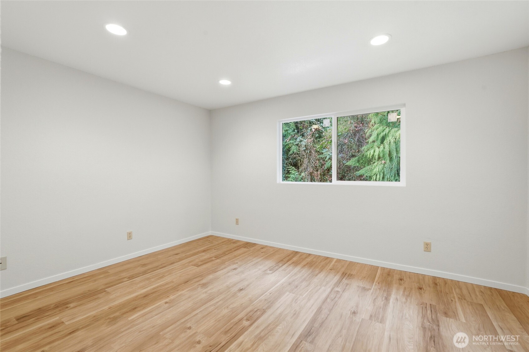 4404 Terrace Drive #8, Everett, WA 98203