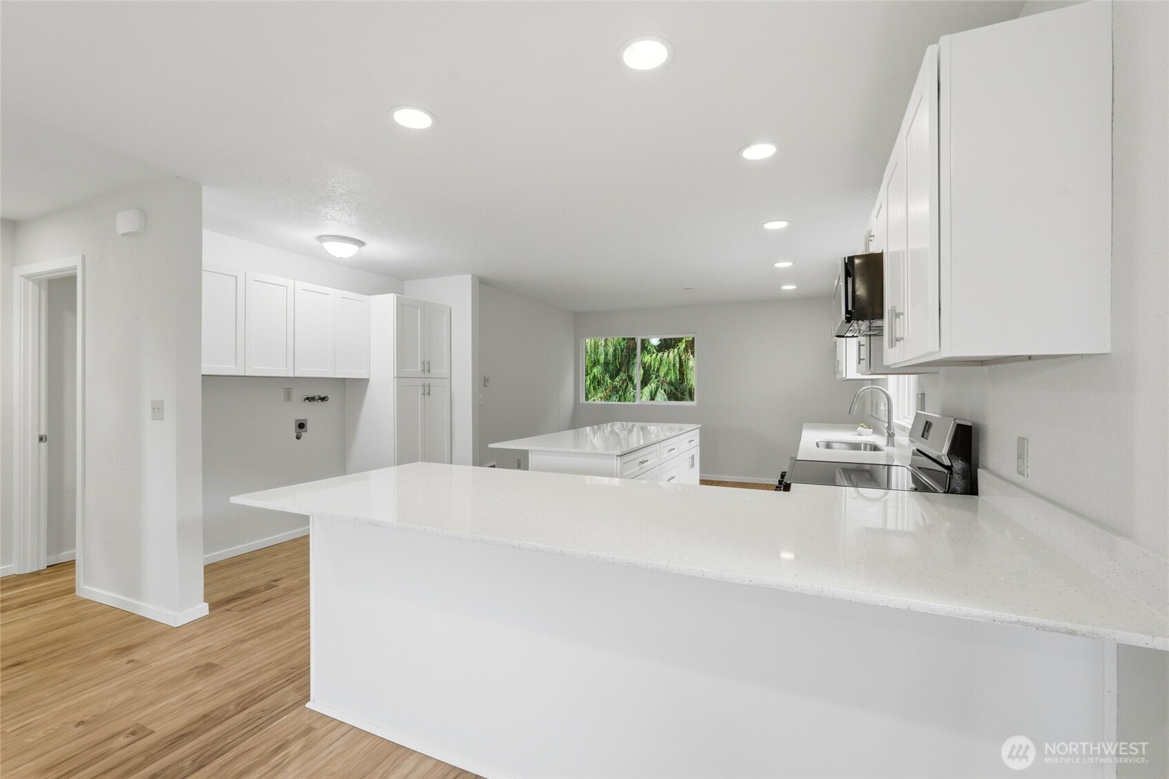 4404 Terrace Drive #8, Everett, WA 98203