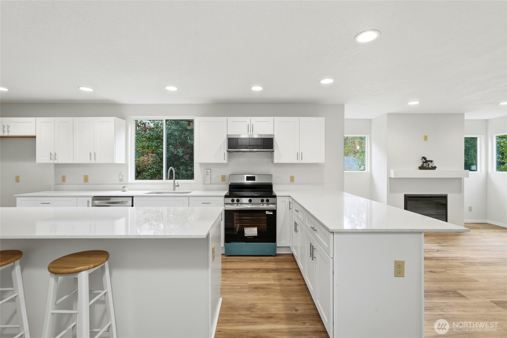 4404 Terrace Drive #8, Everett, WA 98203