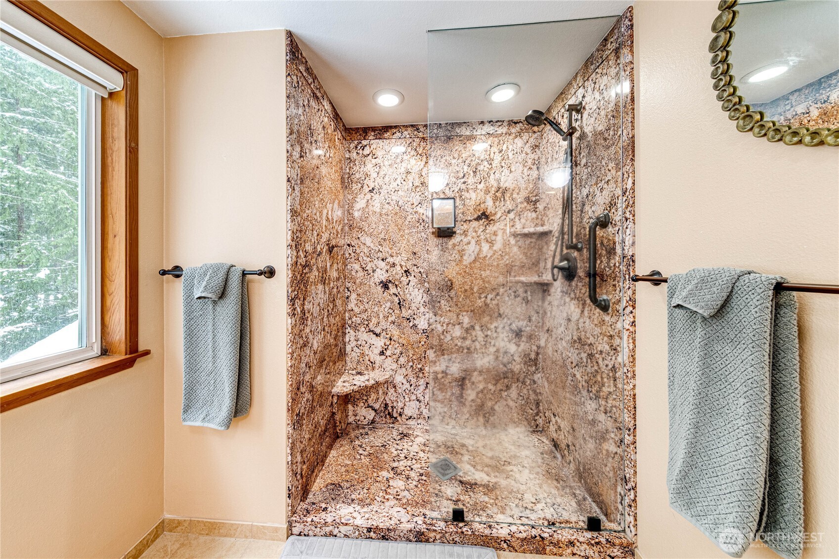 22621 95th Avenue SE, Woodinville, WA 98077-9512