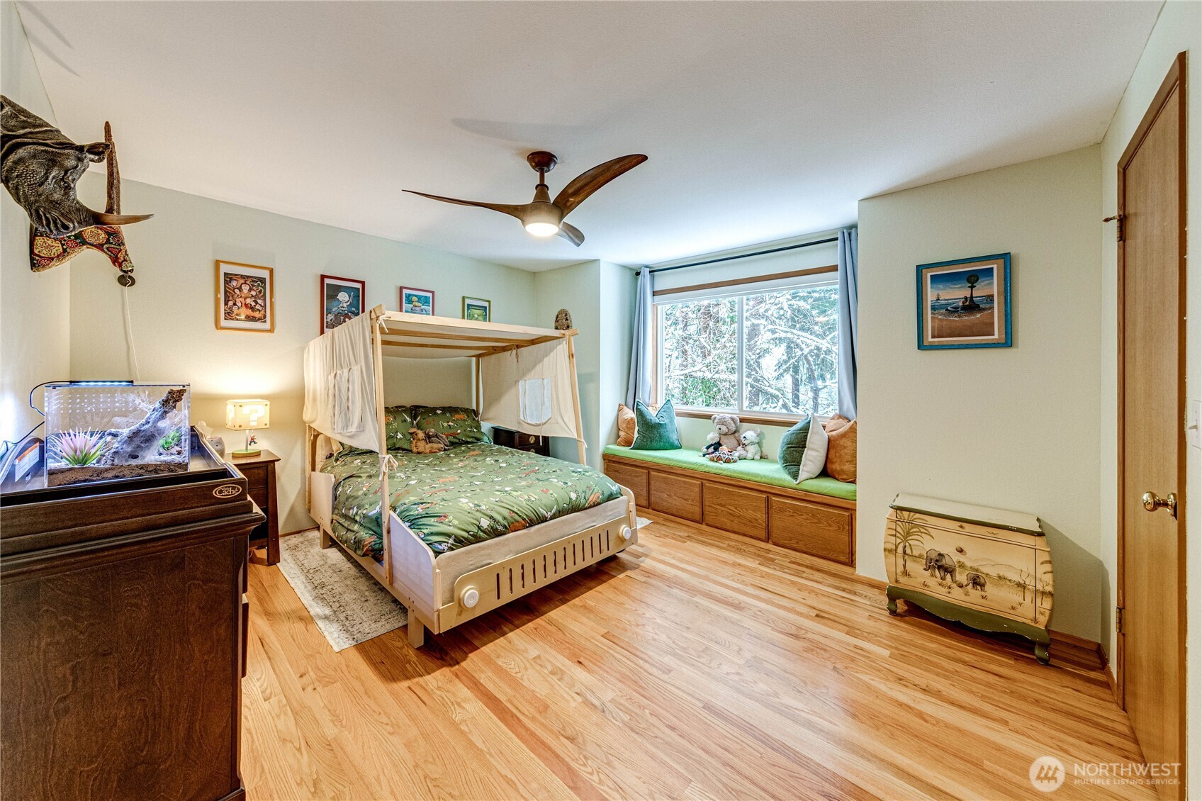 22621 95th Avenue SE, Woodinville, WA 98077-9512