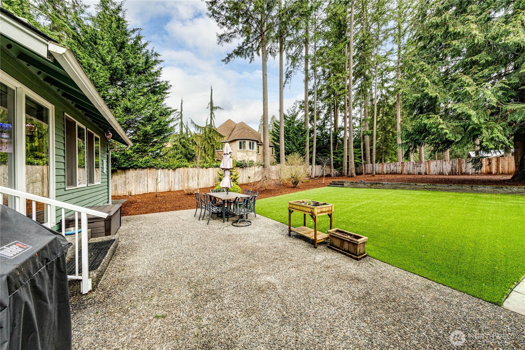 22621 95th Avenue SE, Woodinville, WA 98077-9512