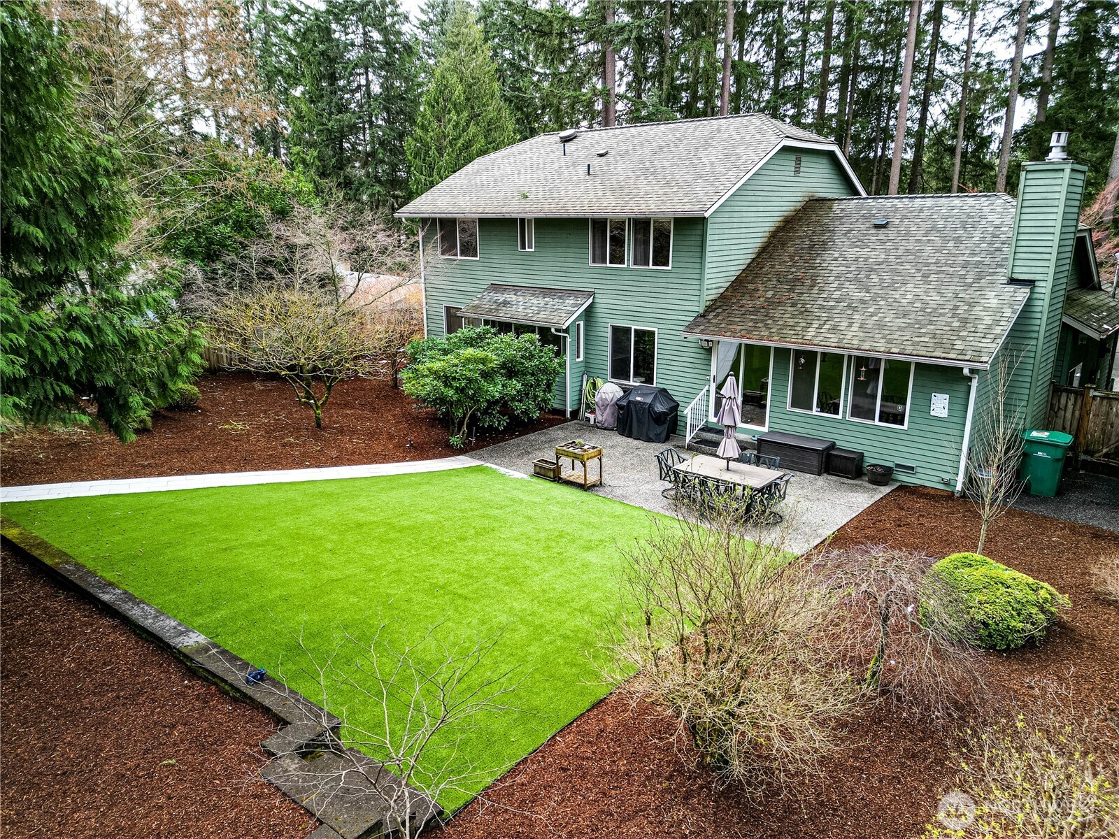 22621 95th Avenue SE, Woodinville, WA 98077-9512