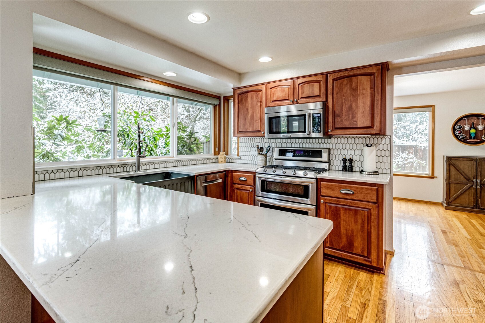 22621 95th Avenue SE, Woodinville, WA 98077-9512