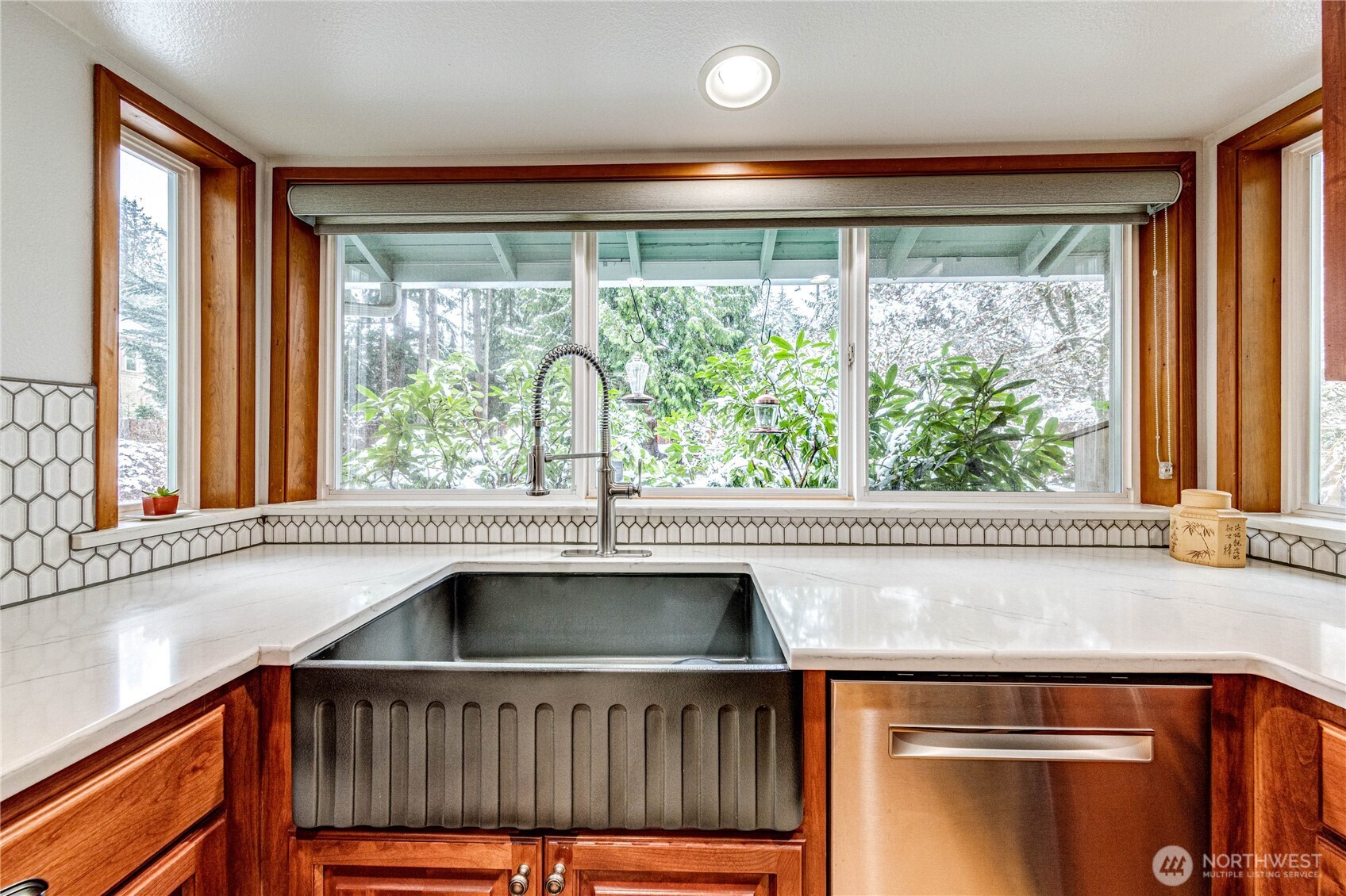 22621 95th Avenue SE, Woodinville, WA 98077-9512