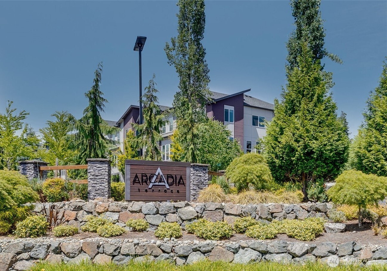 2010 129th Place SW #E, Everett, WA 98204